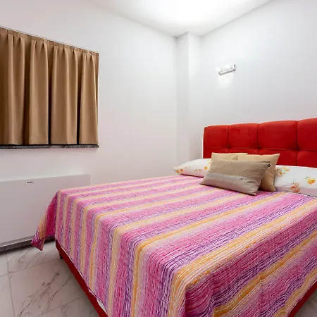 Lichtdurchflutetes Mit Grillbereich, Meerblick, Waschmaschine Apartamento Crikvenica