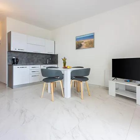 Lichtdurchflutetes Mit Grillbereich, Meerblick, Waschmaschine Appartement