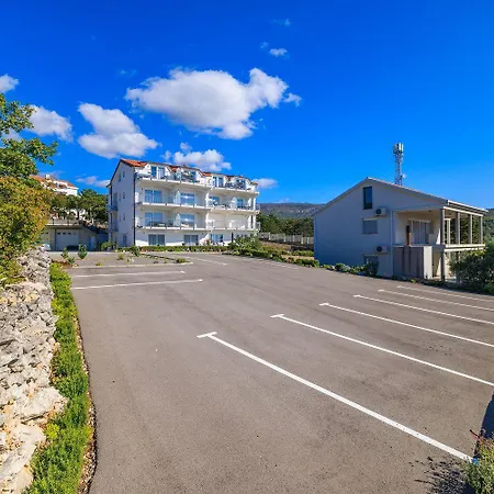 Lichtdurchflutetes Mit Grillbereich, Meerblick, Waschmaschine Apartamento Crikvenica