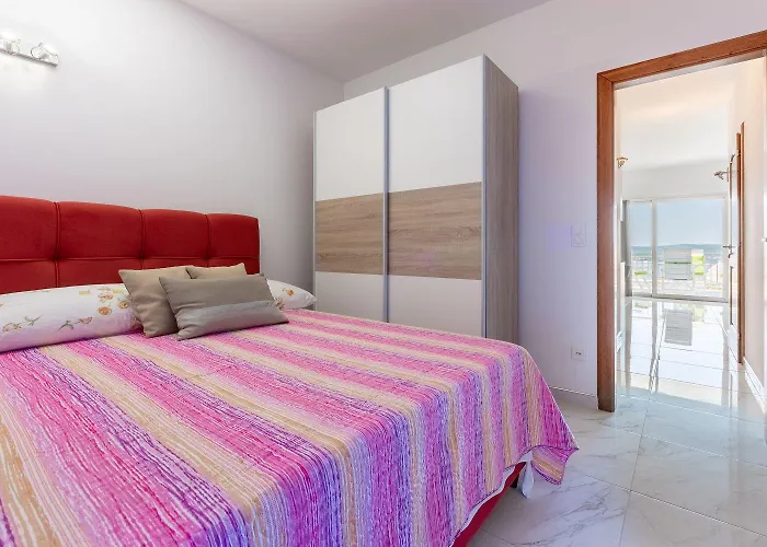 Lichtdurchflutetes Mit Grillbereich, Meerblick, Waschmaschine *