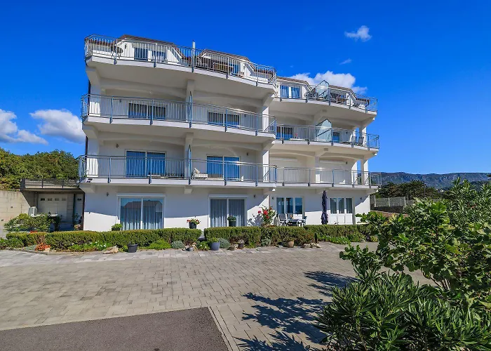 Lichtdurchflutetes Mit Grillbereich, Meerblick, Waschmaschine Apartment Crikvenica