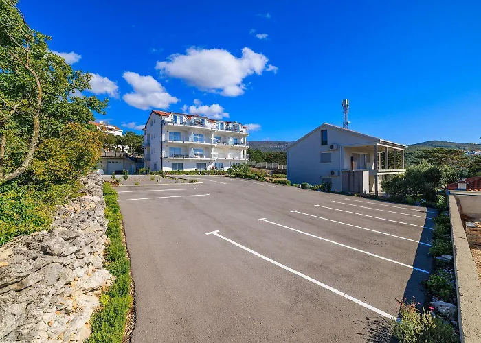 Lichtdurchflutetes Mit Grillbereich, Meerblick, Waschmaschine Apartment Crikvenica