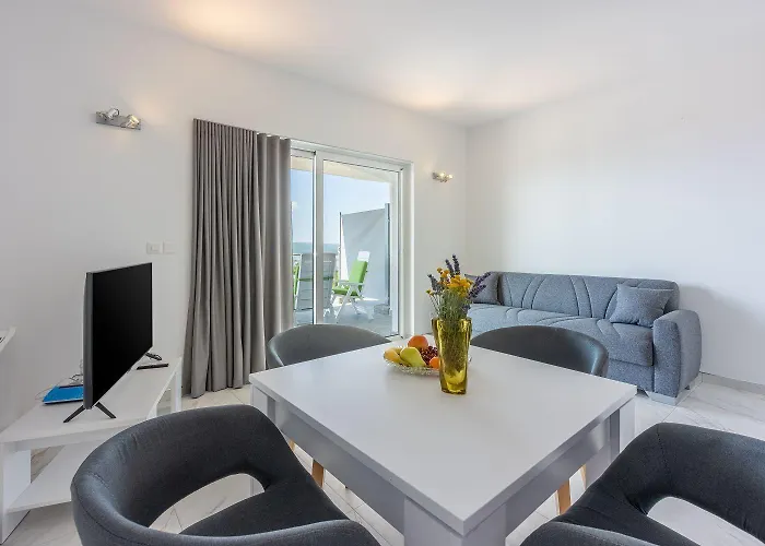 Lichtdurchflutetes Mit Grillbereich, Meerblick, Waschmaschine Appartement